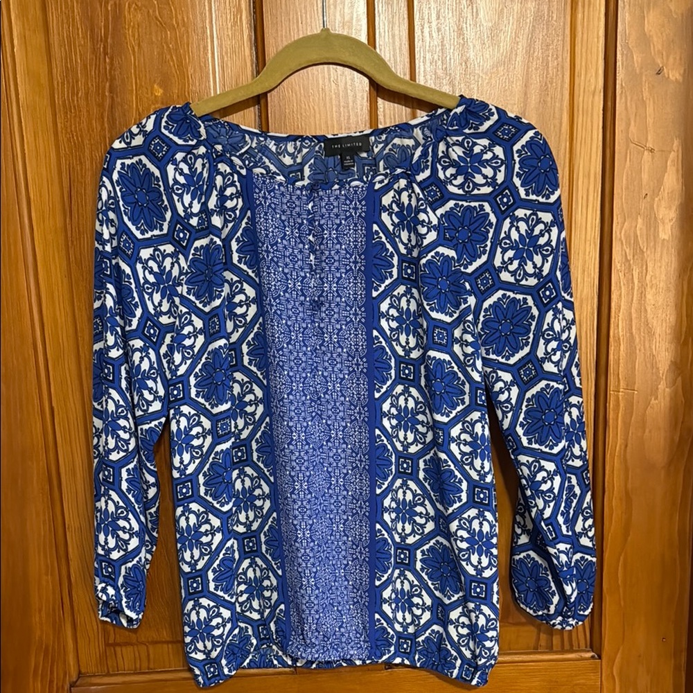 The limited Blue and White Printed Women's Blouse XS
